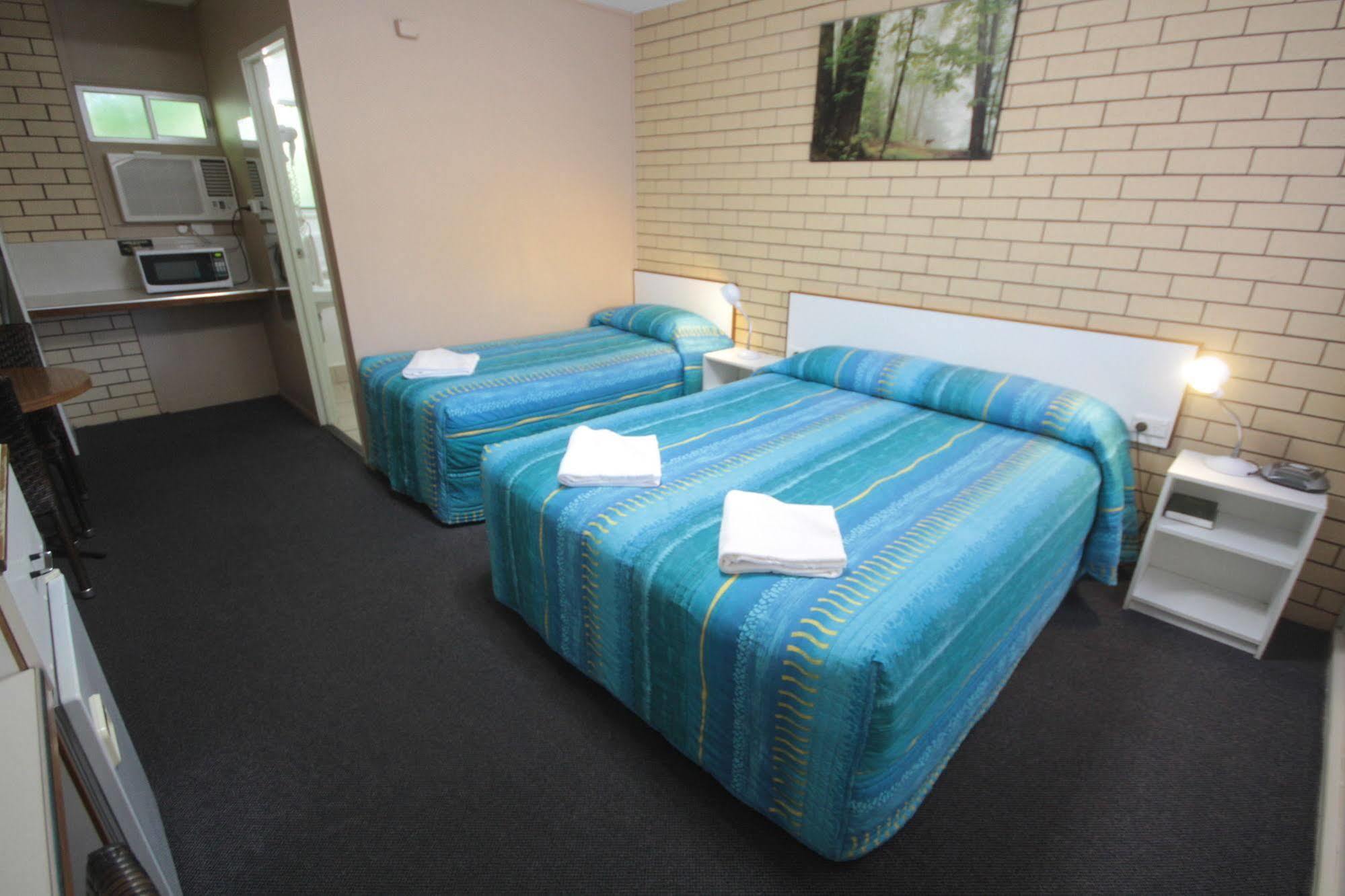 Binalong Motel Goondiwindi Exterior photo